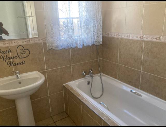3 BEDROOM FREEHOLD FOR SALE IN BRAKPAN NORTH
